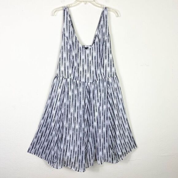 Torrid Black White Gold Patterned Strappy Tie Back A Line Mini Dress Size 4X - Picture 2 of 7
